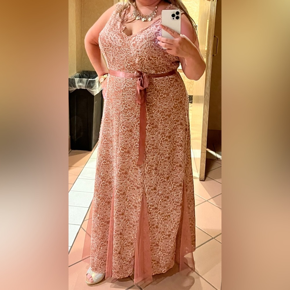 Candalite Women’s rose gold lace w sequins